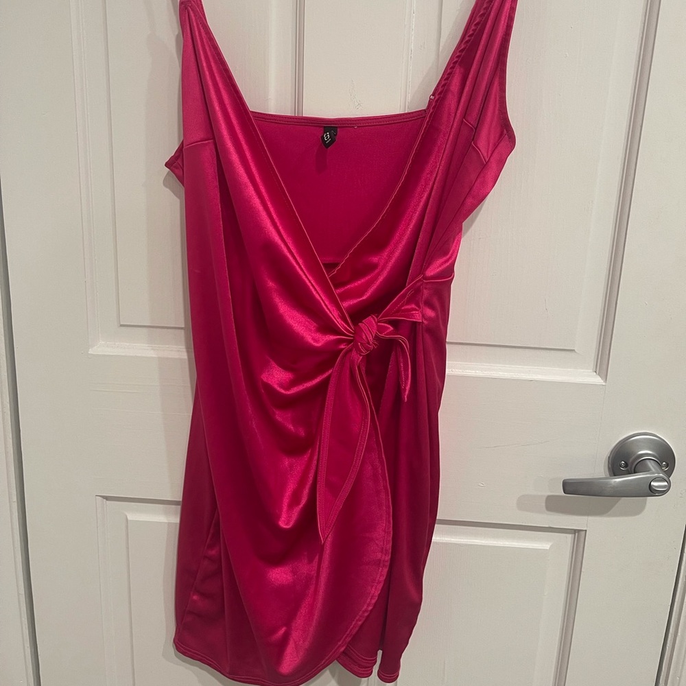 pink dress